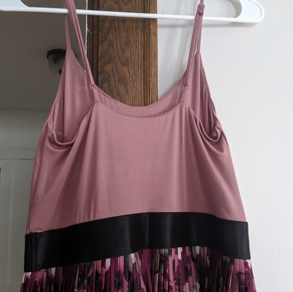 Mauve floral dress - Picture 3 of 5